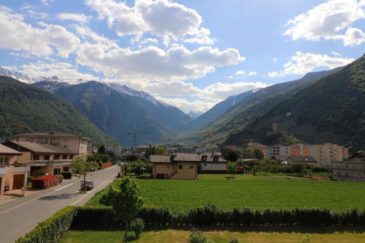 Nice Apartment Ideally Located In Martigny Екстериор снимка